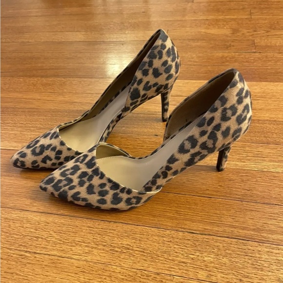 Old Navy Pump Shoes Sz 10 Brown Leopard Cheetah Faux Suede Pointed Toe Heels - Picture 3 of 4